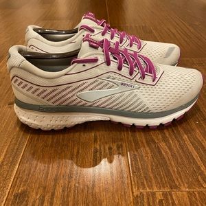 Women’s Brooks Ghost 12 Shoes